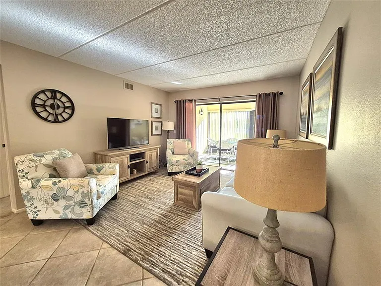 50 Woodlake Pl #50 — Photo 15