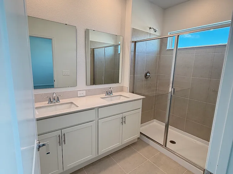 4700 Millenia Blvd — Photo 25