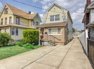 8827 196th St, Hollis, NY 11423