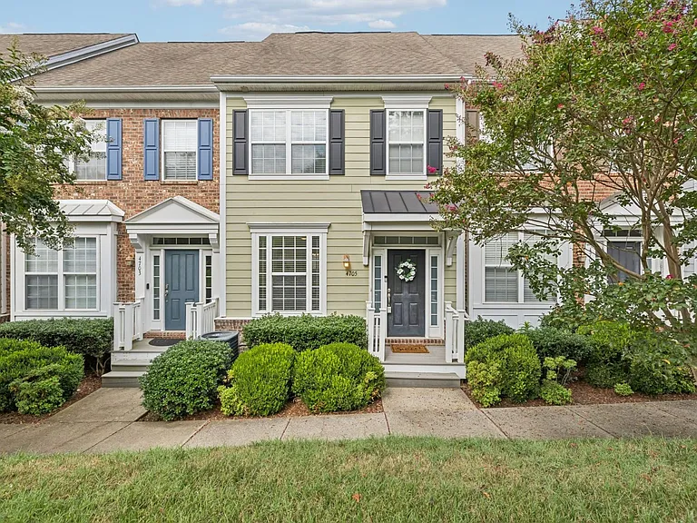 4705 Brighton Village Dr — Photo 1
