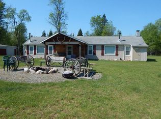2400 W Beaver Dam Trl, Hubbard Lake, MI 49747