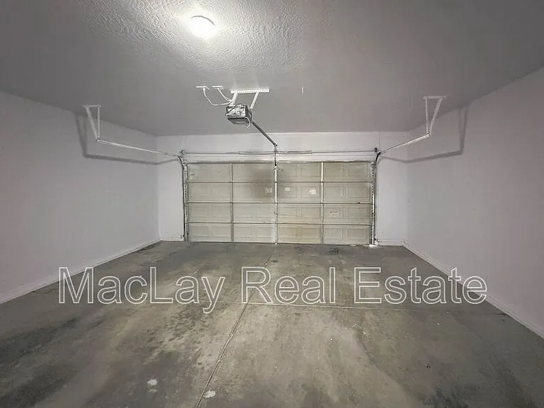 5216 W Albeniz Pl — Photo 22