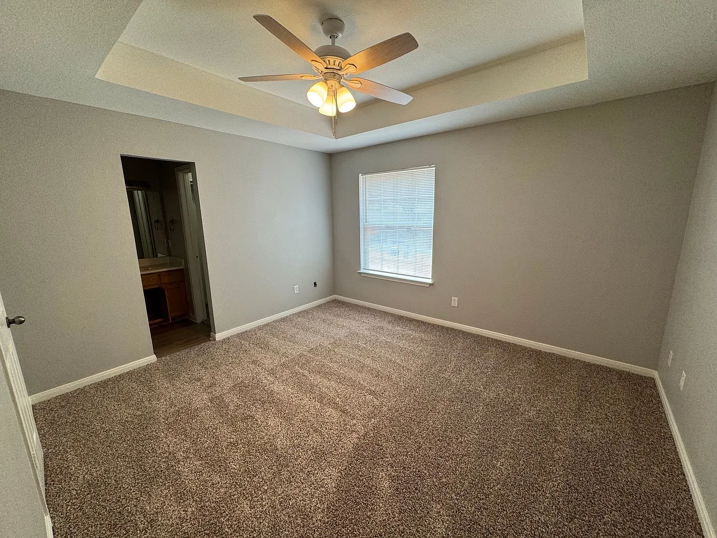 Four Bedroom in China Spring ISD — Photo 4