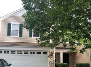 4012 Oak Tree Ln, Plainfield, IL 60586