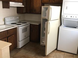 320 W Arapaho Ave #C, Weatherford, OK 73096