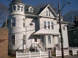 10 Chester St, Watertown, MA 02472