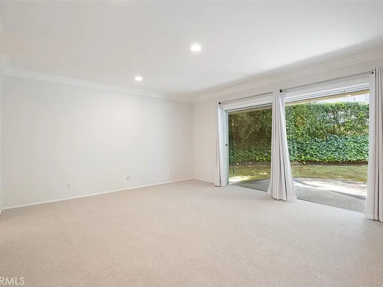 3969 Longridge Studio Ctr — Photo 19