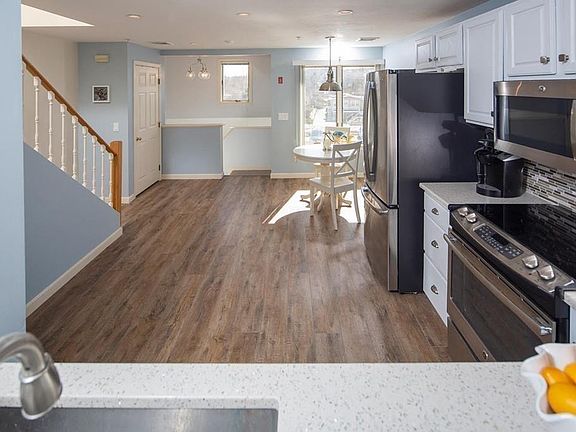 5th image of 15 Taylor Ave APT 1503