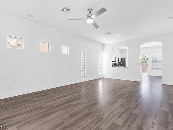 4th image of 5667 Jelsma Ave
