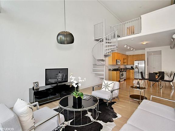 5th image of 150 E Robinson St Unit 1021