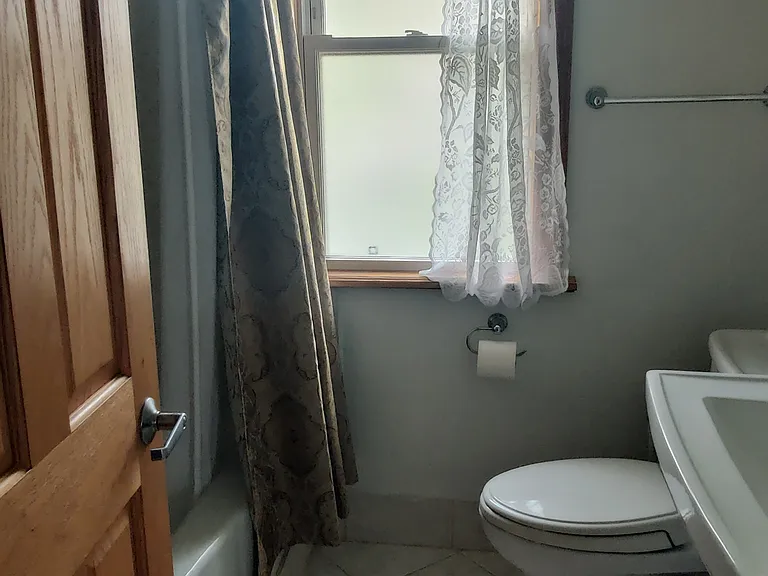 5243 W Waveland Ave #1 — Photo 6