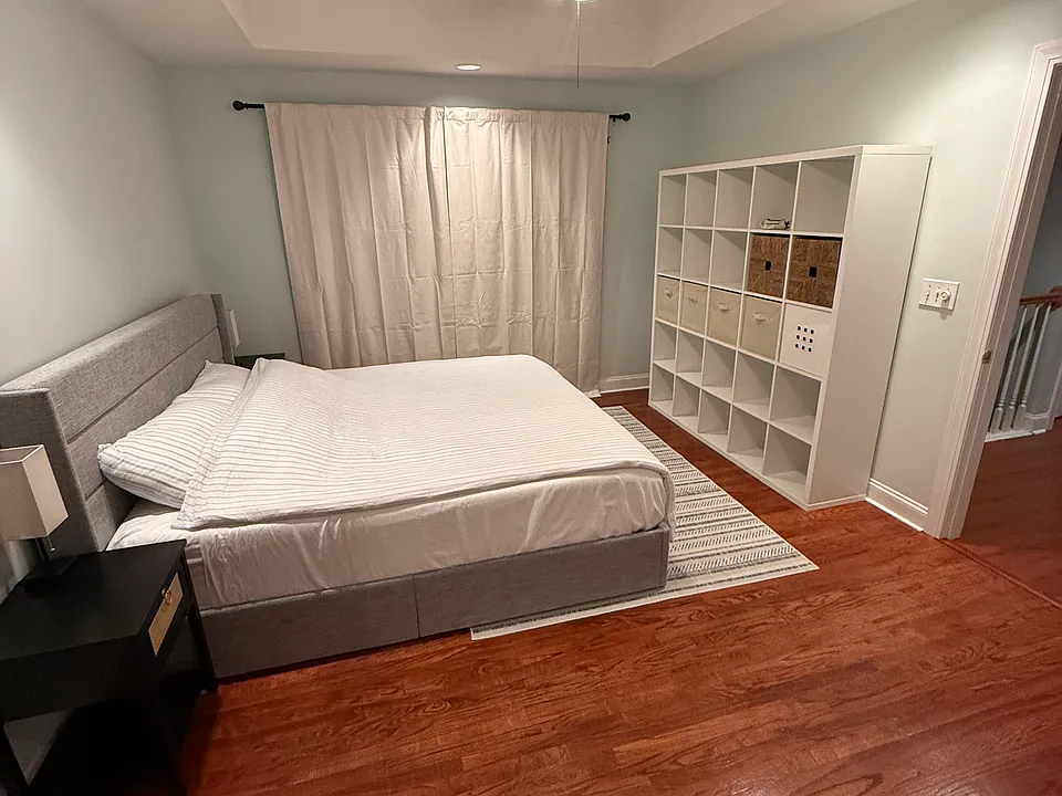 537 Hidden Blvd