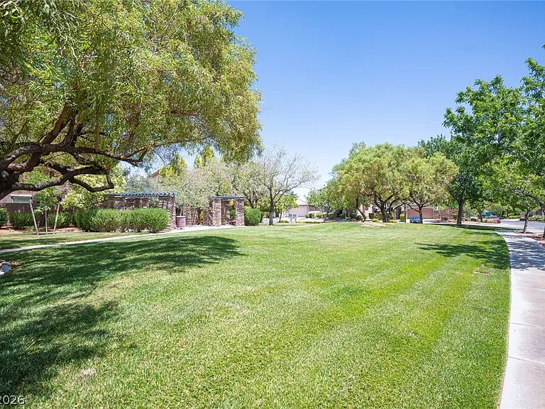 10474 Howling Coyote Ave — Photo 62