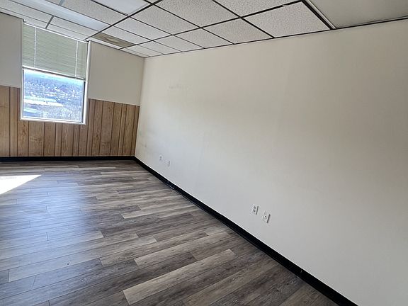 4th image of 915 Main St #304