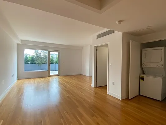 Rented by REAL New York | media 6