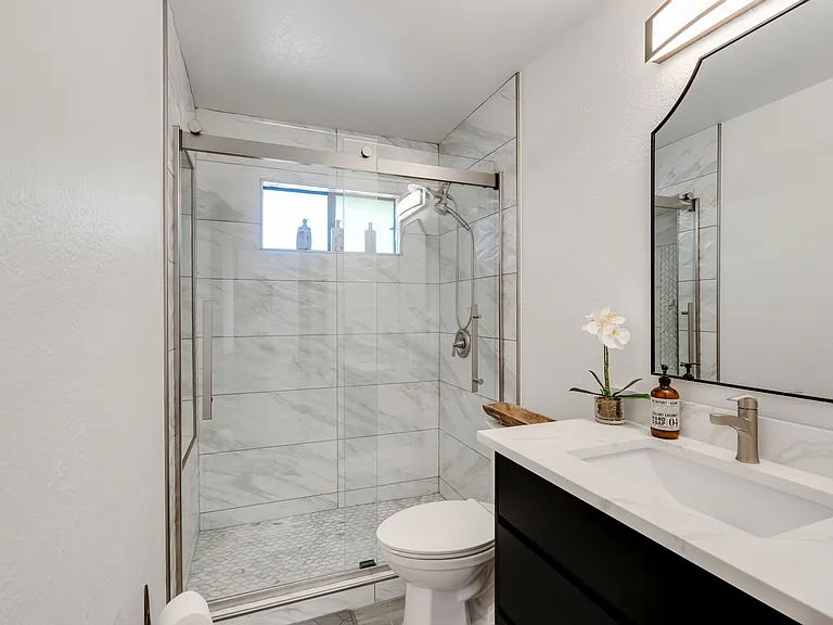 618 W Pine St — Photo 22