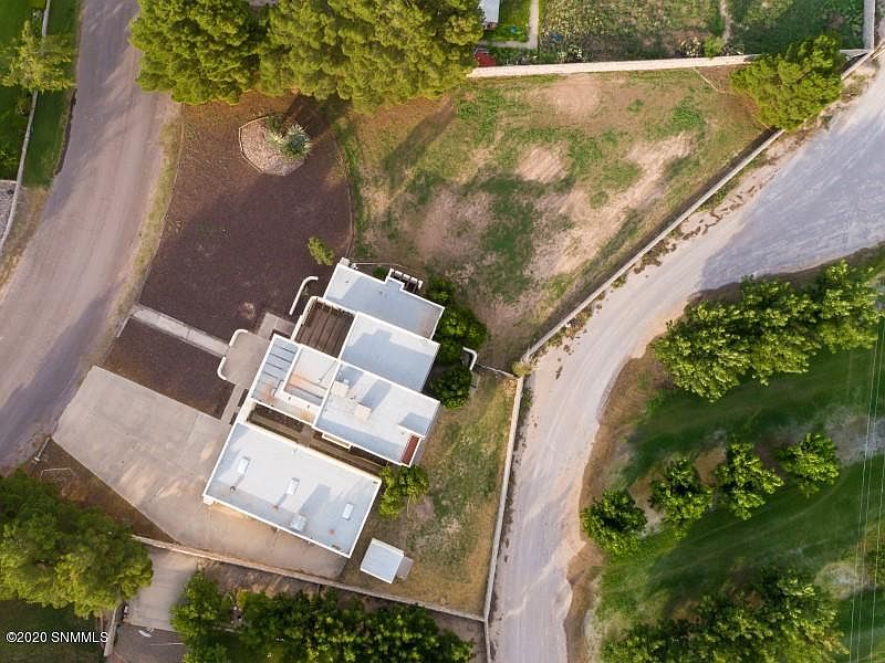 1st image of 1435 Tierra Del Sol Dr