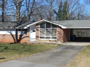 1375 20th Ave NE, Hickory, NC 28601