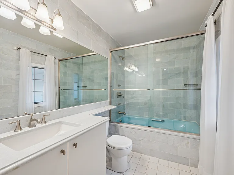 43 Mashomuck Dr — Photo 19