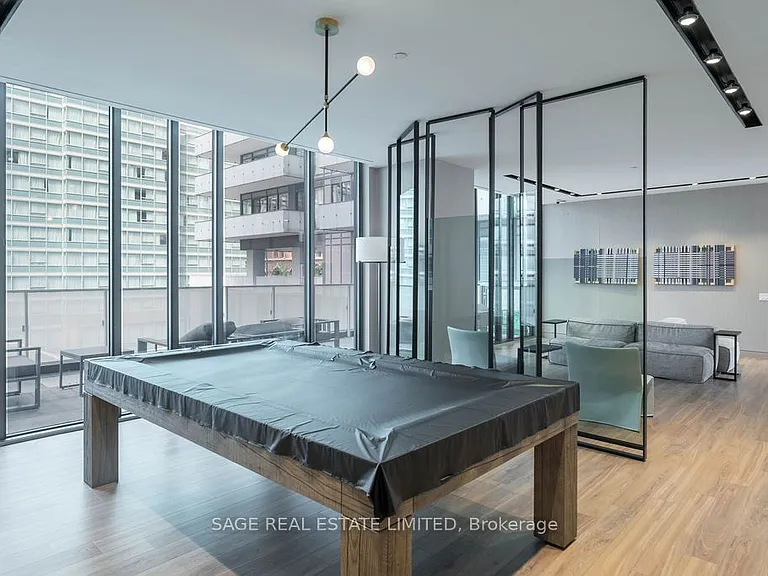 22 Lombard St #205 — Photo 20