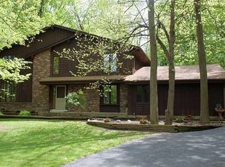 535 Adelman Ct, Brookfield, WI 53045
