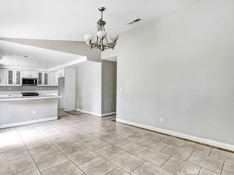 27356 Partridge Ct — Photo 7