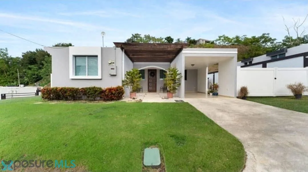 3 bed, 2.0 bath, 1850 sqft, $2,300 — Photo 1