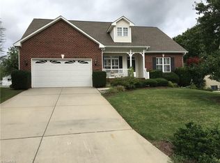 2355 Topaz Ln, High Point, NC 27265