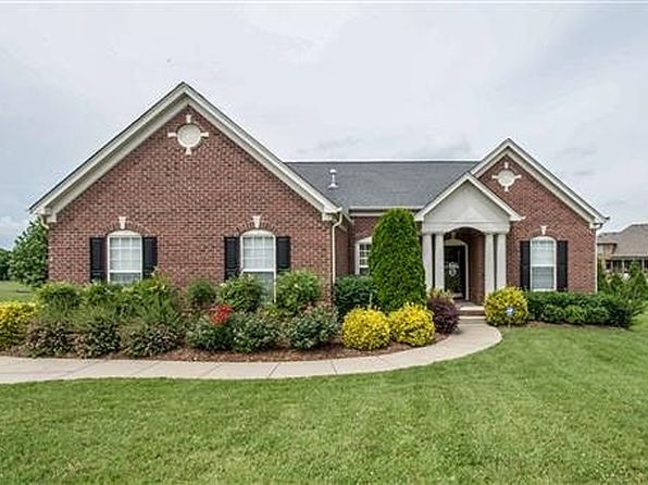 1057 Avery Trace Cir