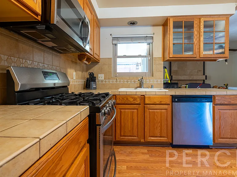 2510 E Devonshire Ave — Photo 10
