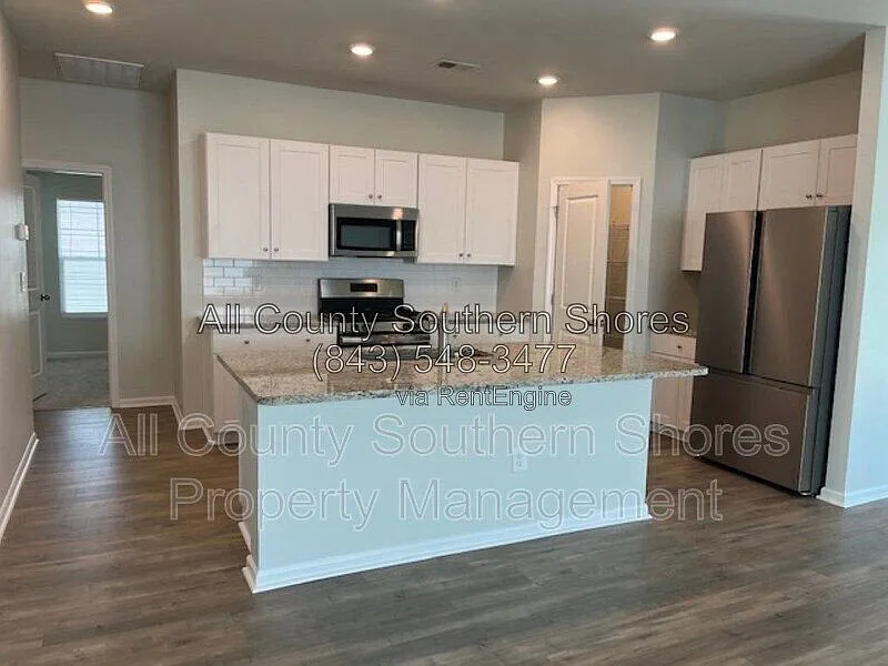 4 bed, 2.0 bath, 2191 sqft, $2,200 — Photo 4