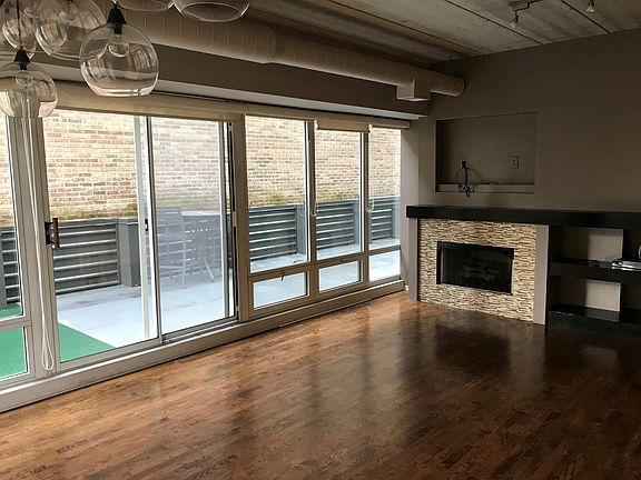 3rd image of 1440 S Michigan Ave APT 218