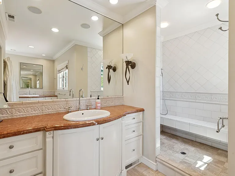 15 Selborne Dr — Photo 14