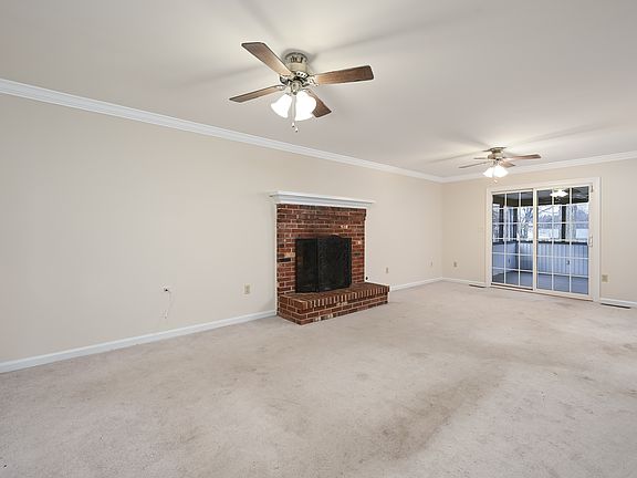 5th image of 10711 Lovett Dr