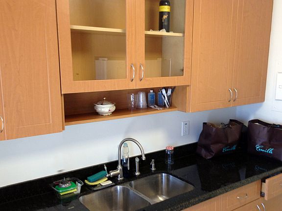 5th image of 3923 NE 166th St #N303