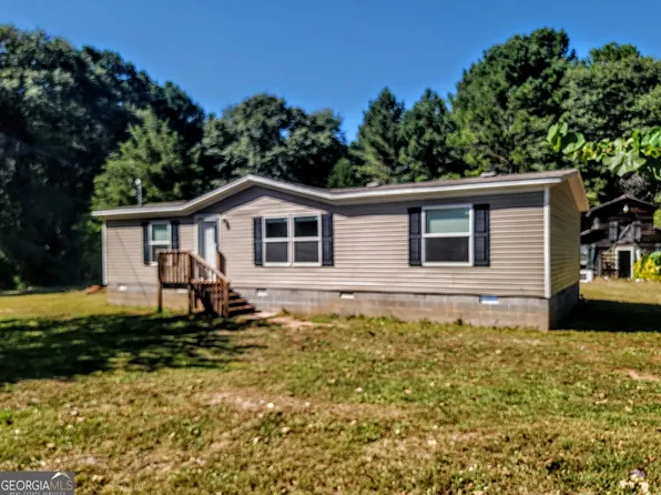 3566 W State Route 54 Hwy, Hogansville, GA 30230