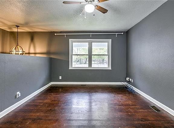 5th image of 802 N Wigwam Trl