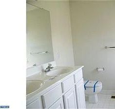 3rd image of 114 Garden View Dr