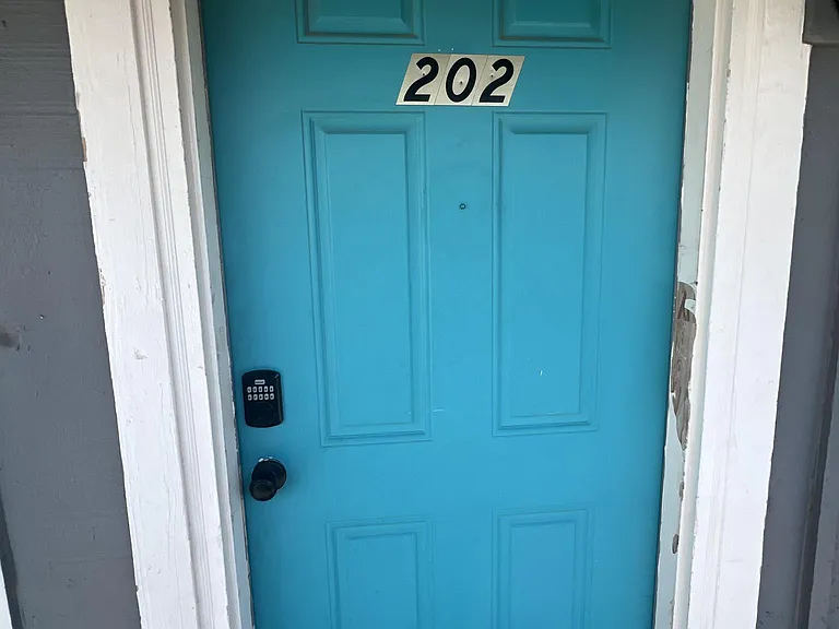Northwood Apartments — Photo 23