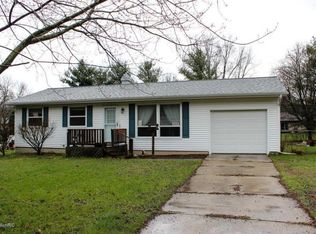 1422 Lawndale Ave, Niles, MI 49120