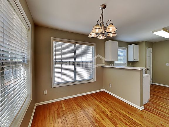 4th image of 2854 Rhonda Dale Dr