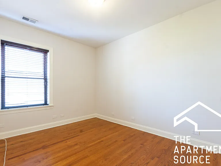 3443 N Lakewood Ave #2 — Photo 14
