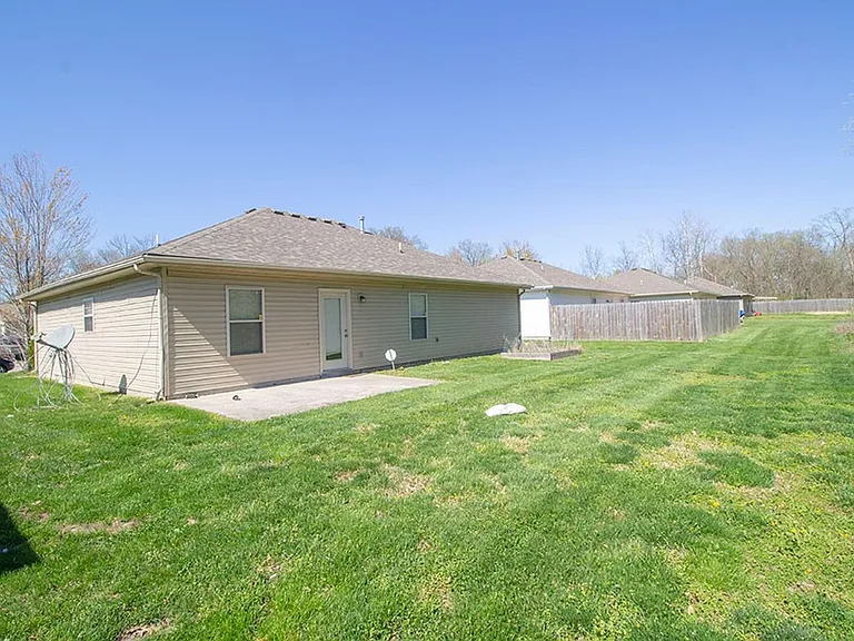 1524 Bodie Dr — Photo 4