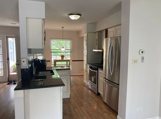 1804 Shetland Rd, Naperville, IL 60565