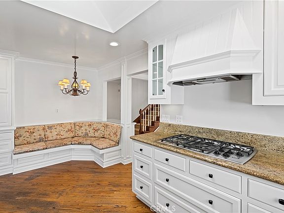 5th image of 508 Redlands Ave