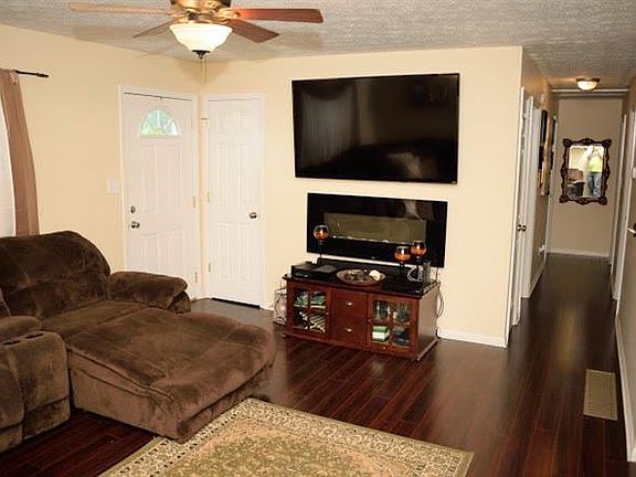 4th image of 116 Garden Park Dr