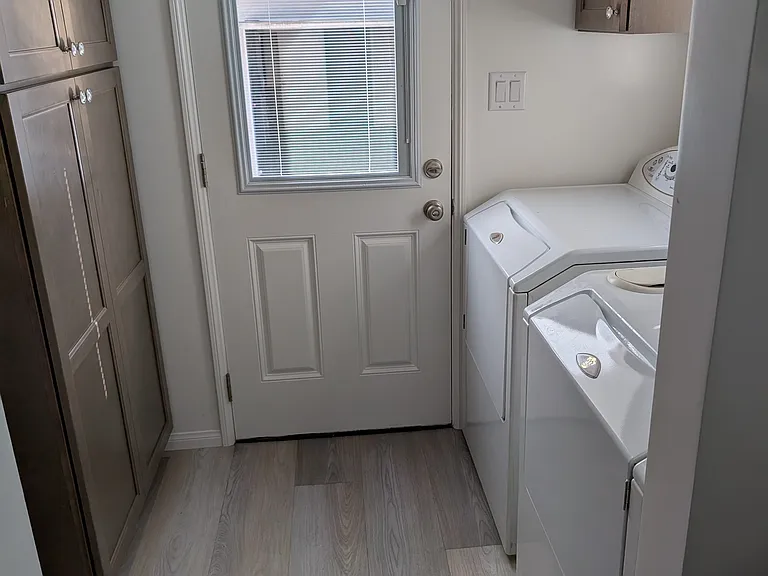 1430 N Myers St — Photo 21