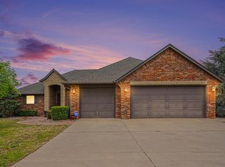 16105 Bravado Pl, Edmond, OK 73013