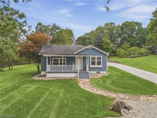 5104 Arlington Rd, North Canton, OH 44720