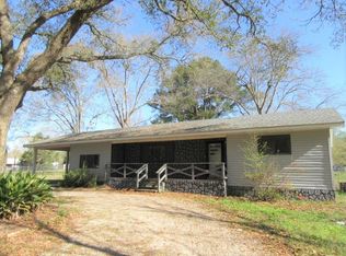 15 Shamrock Dr, Laurel, MS 39443